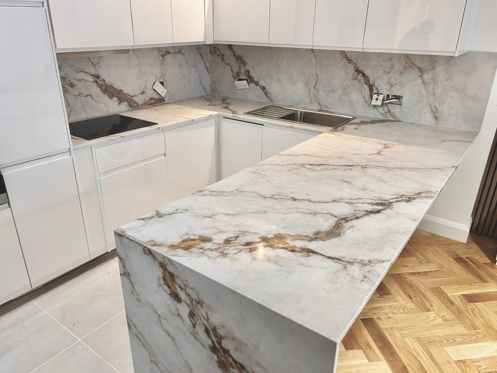 Chrysos Cream Quartz Worktop by Artemistone — image 2