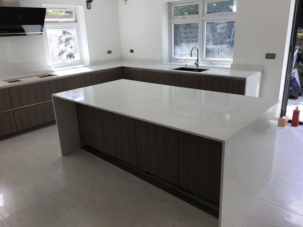 Dolce Cream Quartz Worktop by Artemistone — image 3
