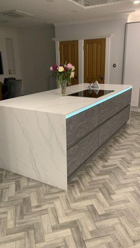 Grigio Grey Quartz Worktop by Artemistone — image 3