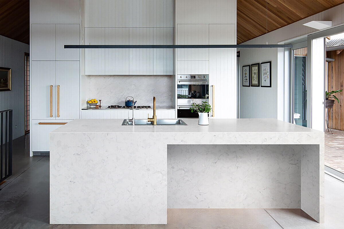 Monterosa White Quartz Worktop by Artemistone — image 4