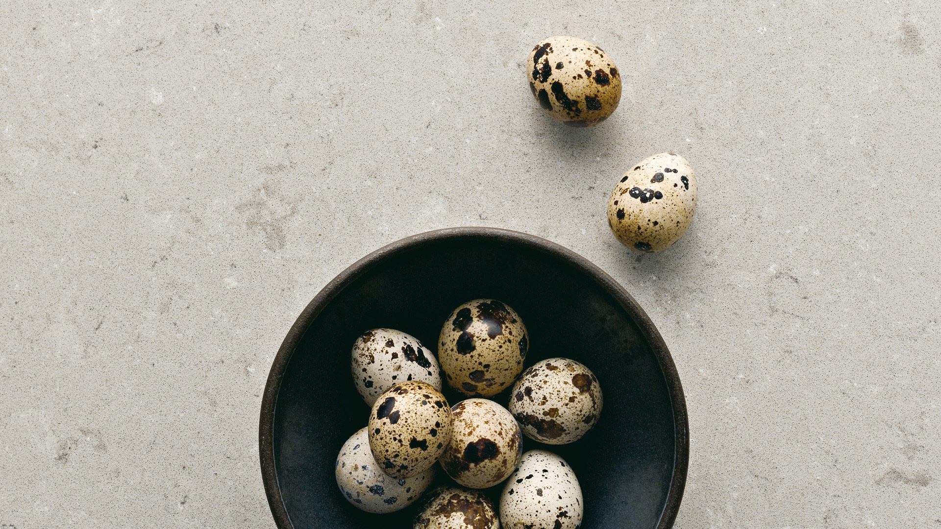 Clamshell Caesarstone Greys Quartz Worktop by Caesarstone — image 3