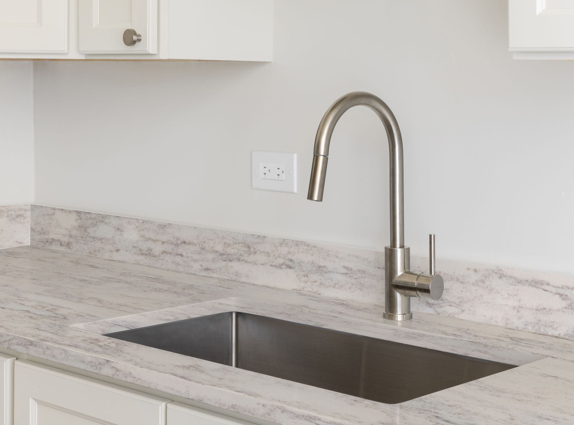 Twizzle Moss CQS Quartz Worktop by Classic Quartz Stone — image 4