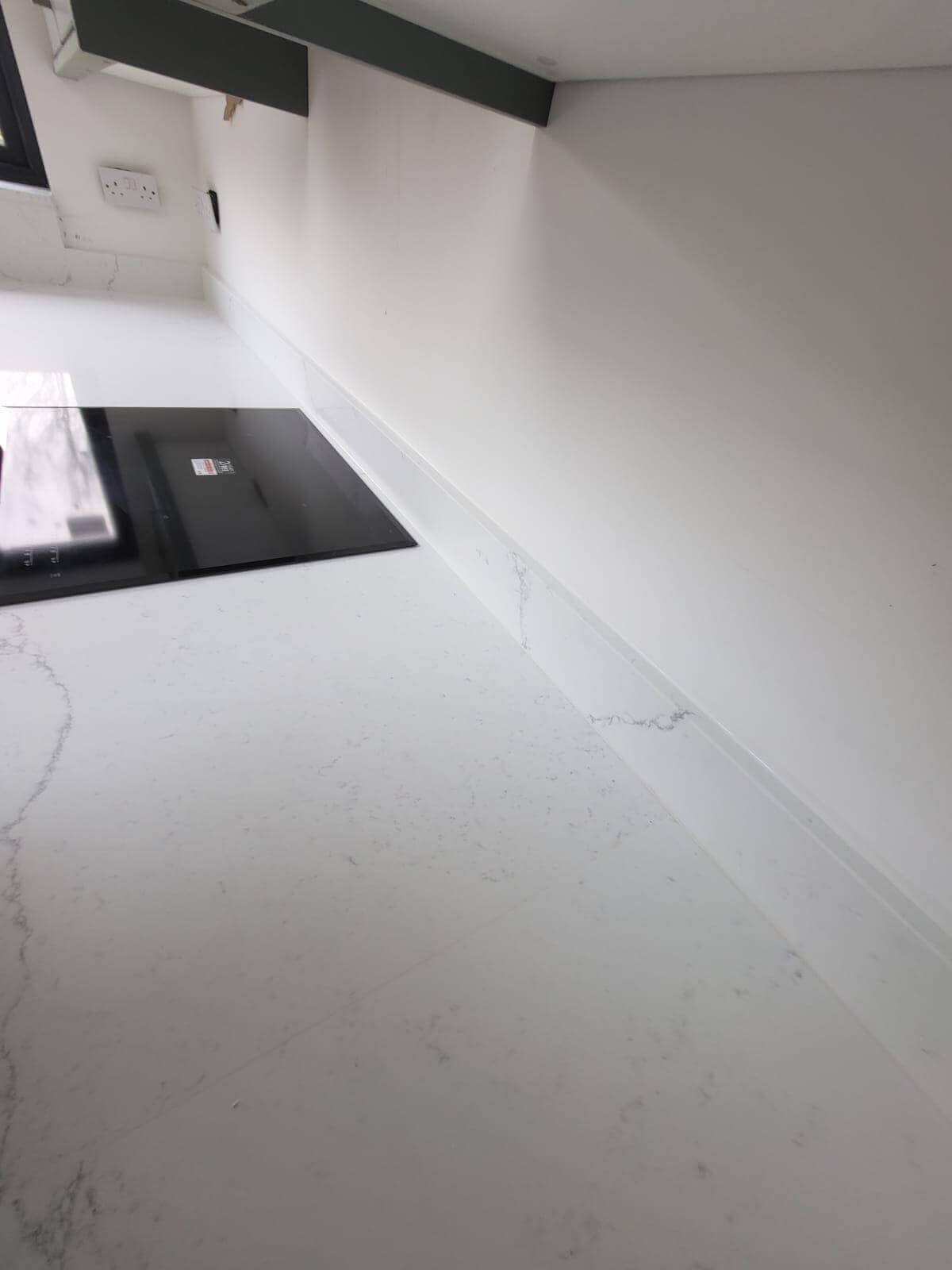 Avalanche White Quartz Worktop by Fugenstone — image 3