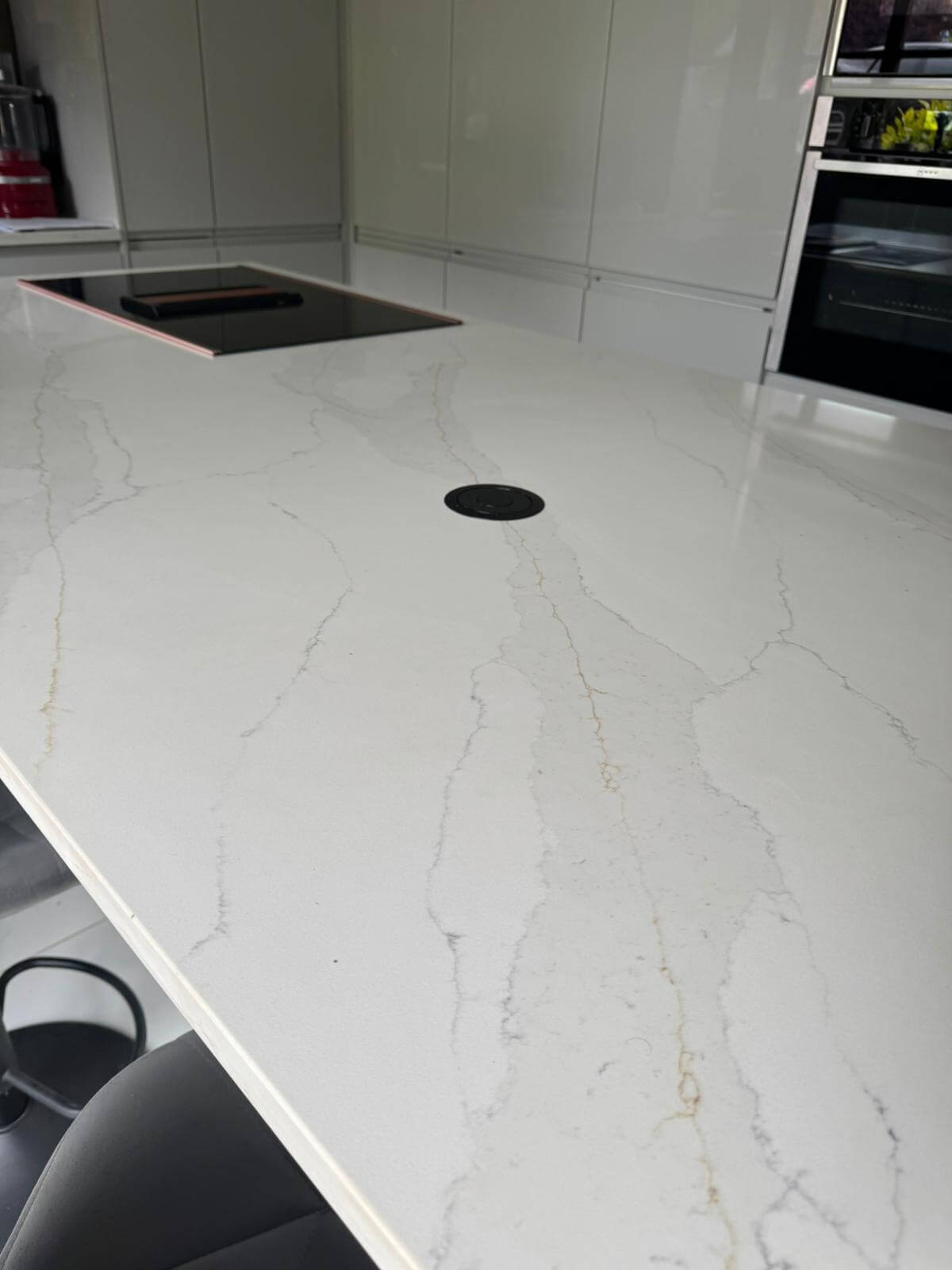 Calacatta Gold White Quartz Worktop by Modern Quartz Stone — image 3