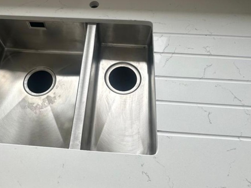 Carrara Light White Quartz Worktop by Modern Quartz Stone — image 2