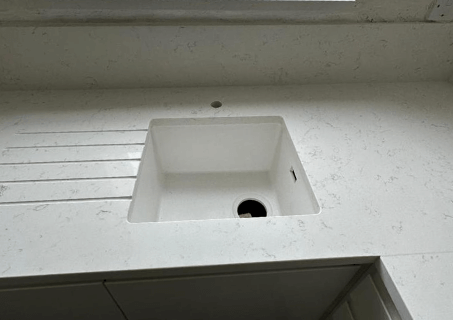 Ibiza White Quartz Worktop by Modern Quartz Stone — image 6