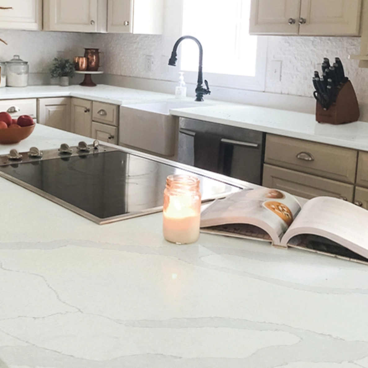 Calacatta Argento Grey Quartz Worktop by Palmyra Stones — image 2
