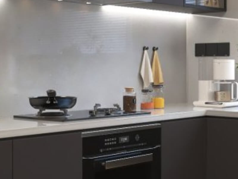 White Arabesque White Quartz Worktop by Quartz City — image 2