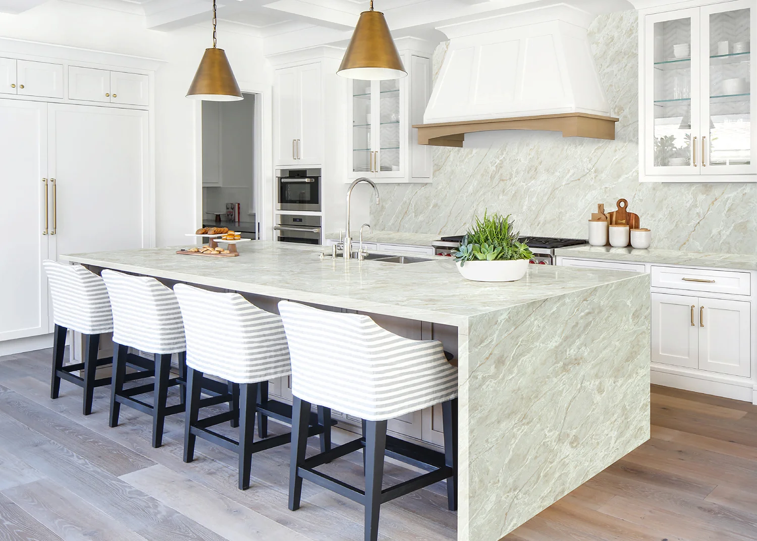 Taj Mahal Light Beige Quartz Worktop by Modern Quartz Stone — image 2